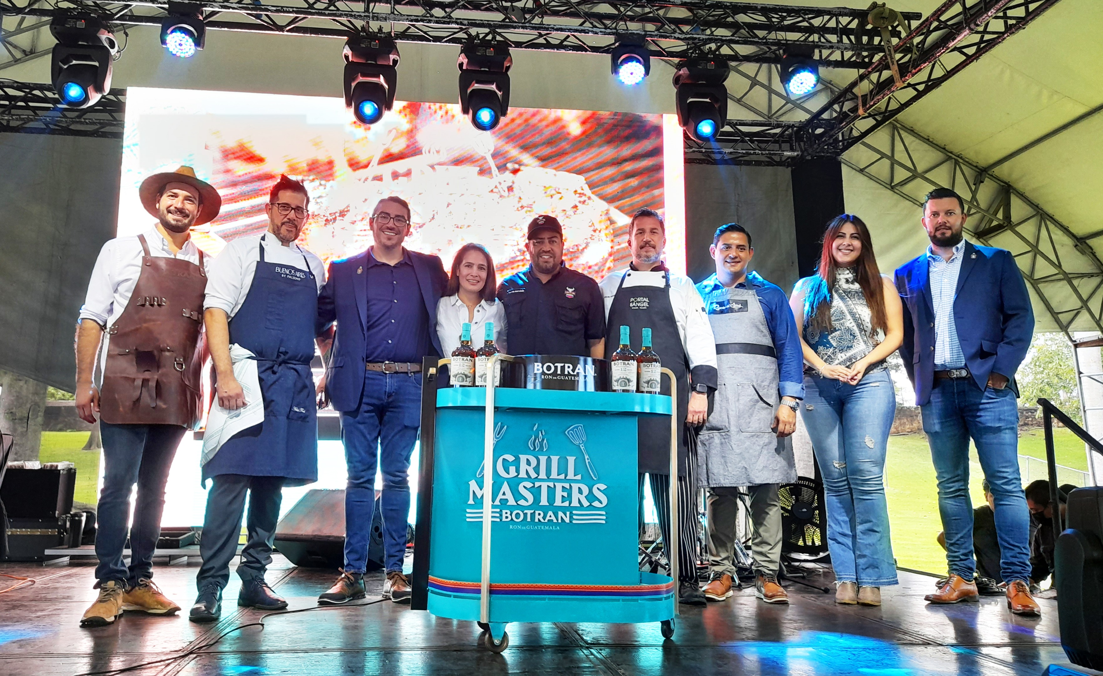 Ron Botran lanza el asado