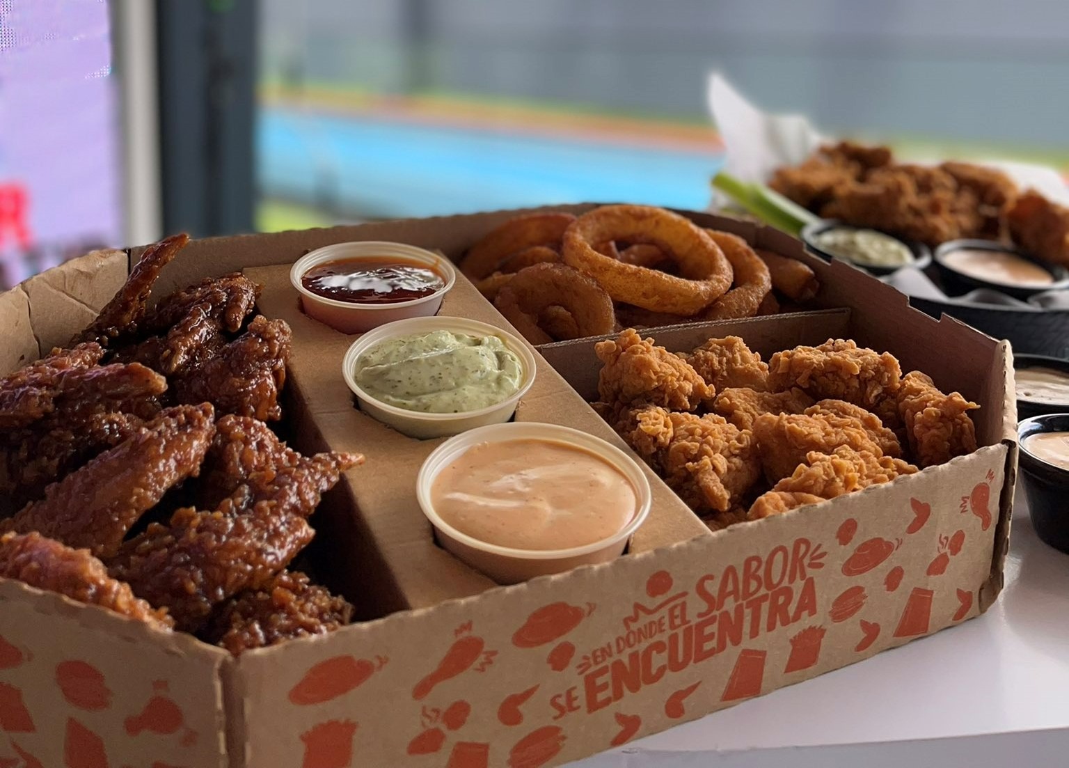 POLLO CAMPERO BANQUETE MUNDIALERO