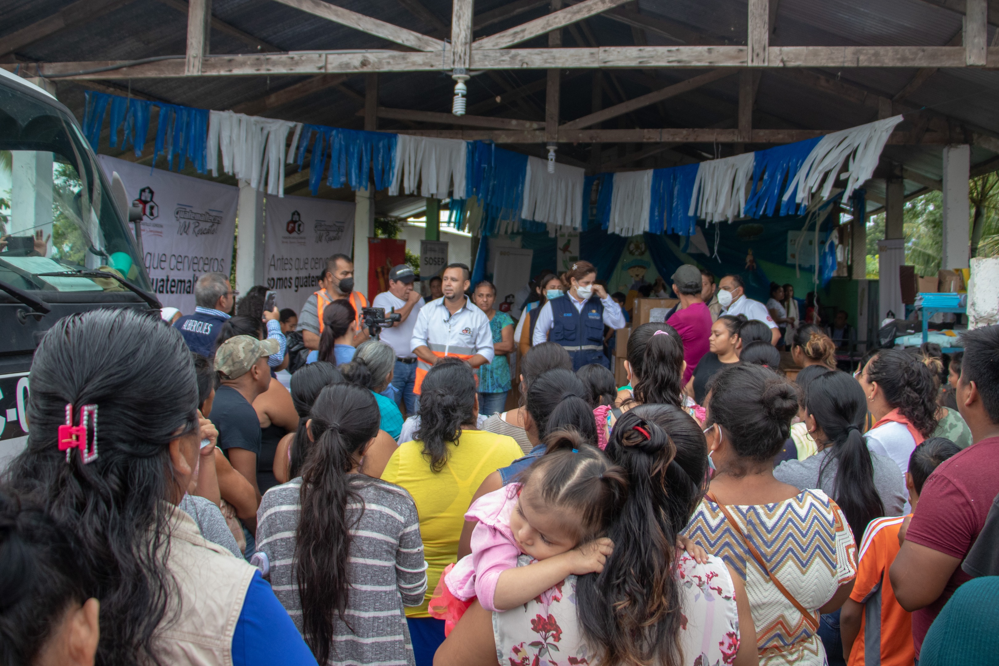 Fundación Castillo Córdova entregó ayuda a 1,095 familias