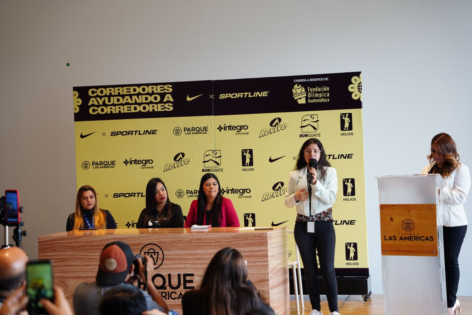 “Corredores Ayudando a Corredores” 1