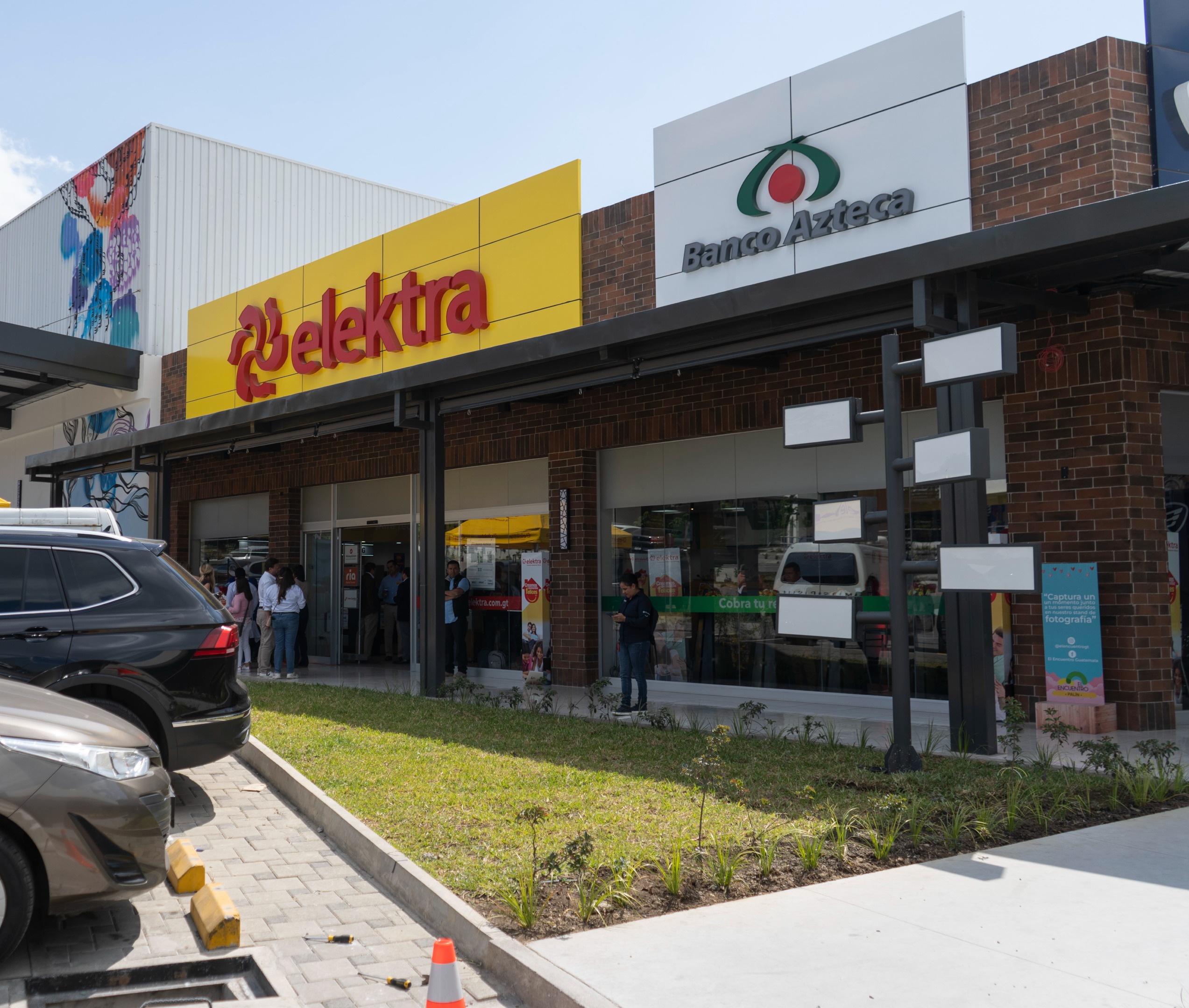 En Elektra Guatemala creamos momentos felices 