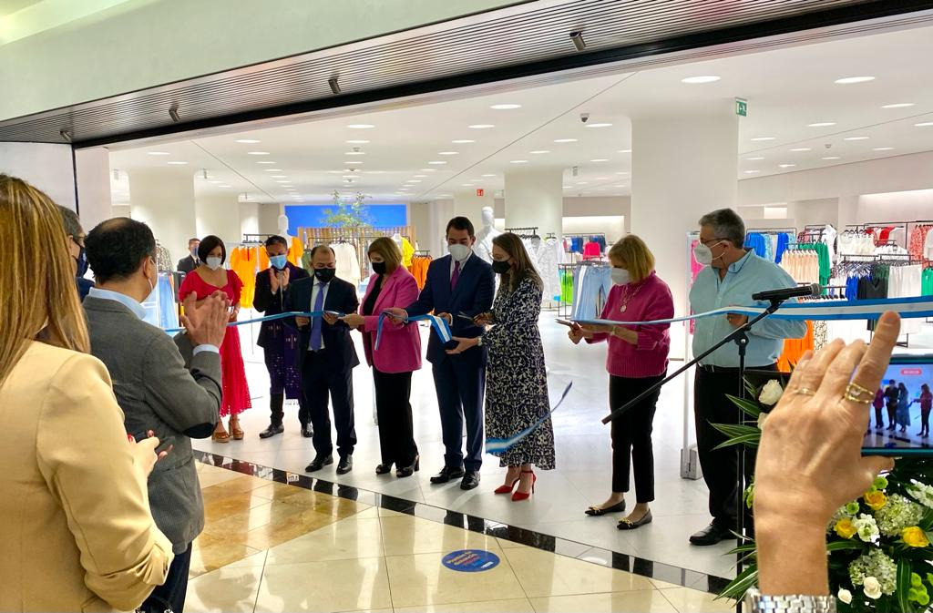 MIRAFLORES DA LA BIENVENIDA A LA TIENDA  ZARA MÁS GRANDE DE CENTROAMÉRICA 