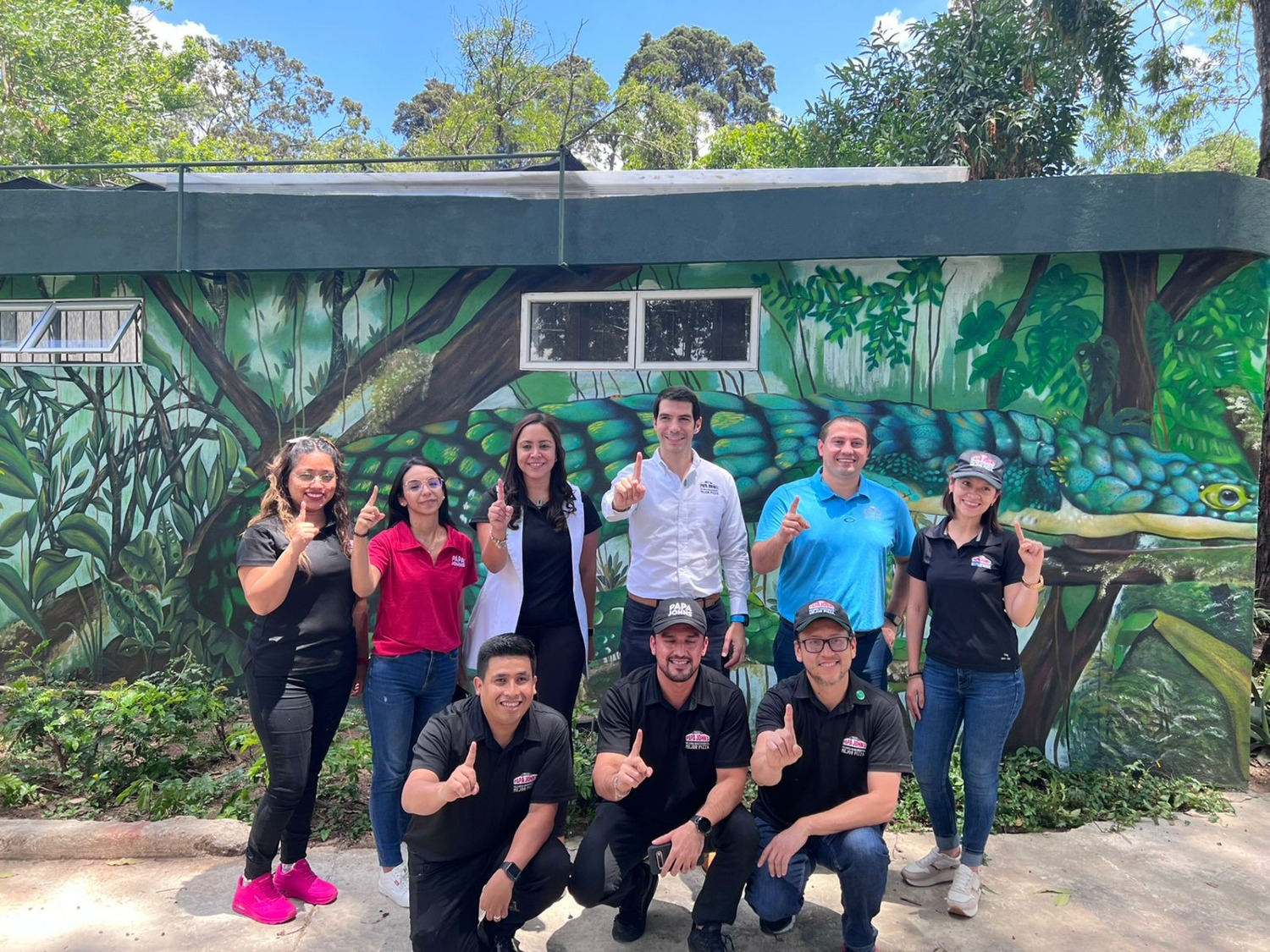 PAPA JOHN´S COMPROMETIDOS POR UN MUNDO MEJOR PARA LA PRESERVACIÓN DEL DRAGONCITO DE GUATEMALA