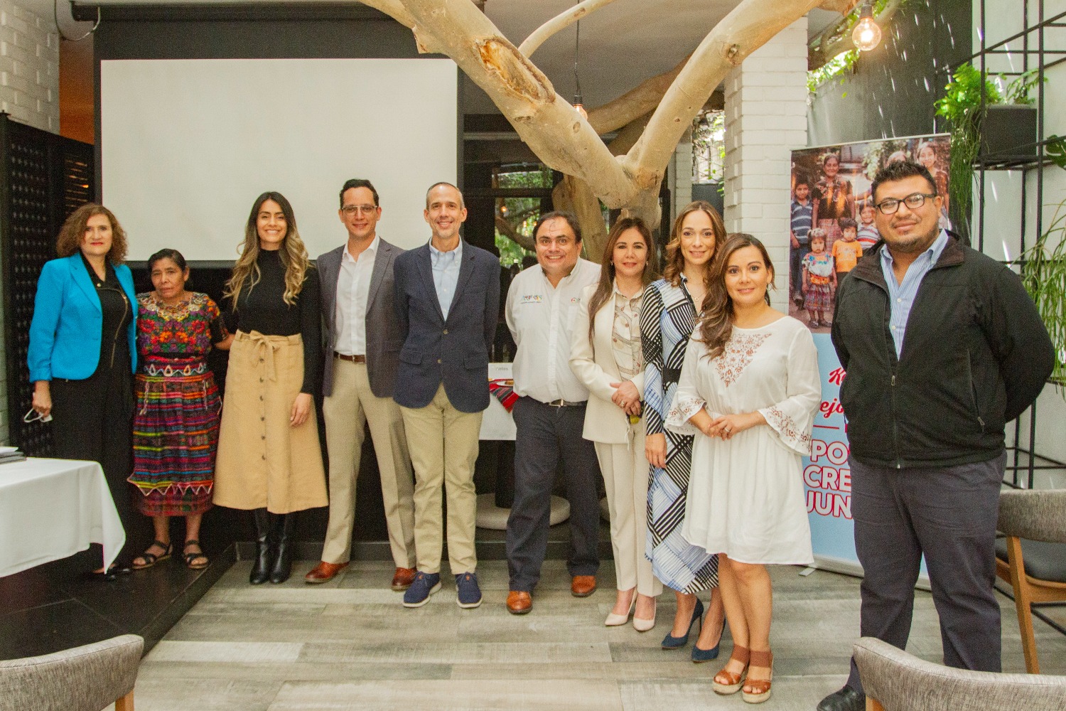 Mejores Días para Poder Crecer Juntos continúa su compromiso de nutrir familias guatemaltecas