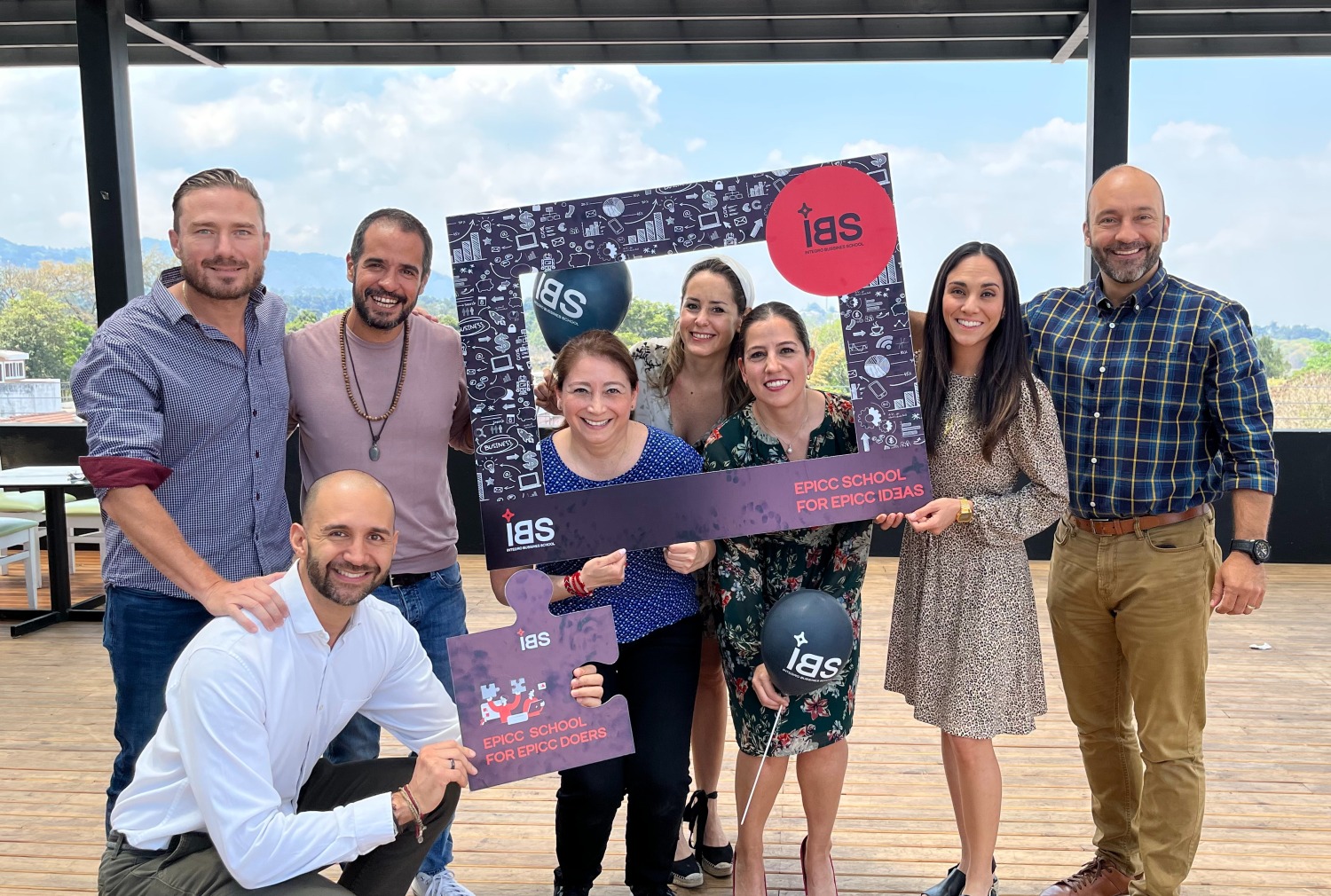 ÍNTEGRO SE UNE A LA TENDENCIA DE EDUCACIÓN DIGITAL A TRAVÉS DE SU NUEVA PLATAFORMA “ÍNTEGRO BUSINESS SCHOOL” 