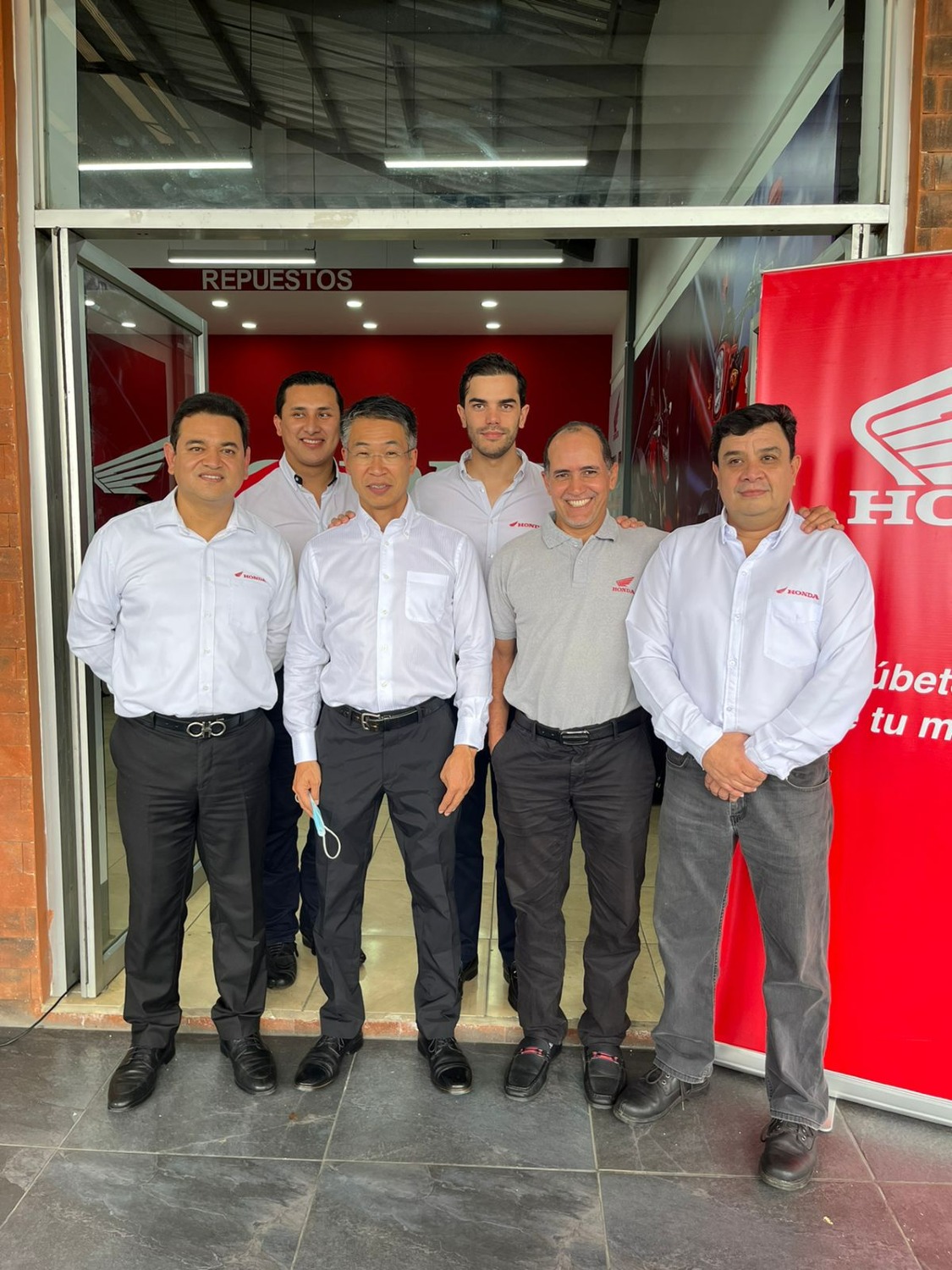 HONDA MOTOS INAUGURA AGENCIA EN VILLA CANALES
