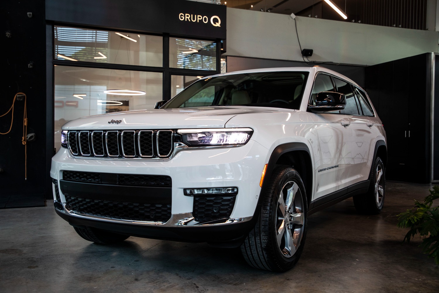 Grupo Q Guatemala presenta la nueva Jeep Grand Cherokee Limited