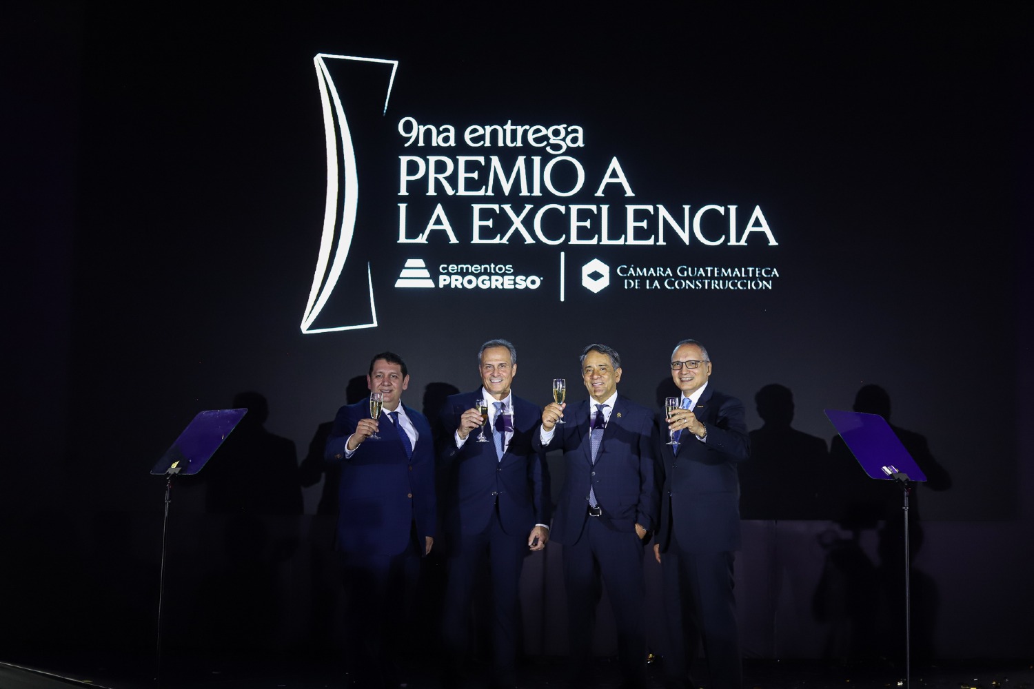 Convocatoria “Premio a la Excelencia”