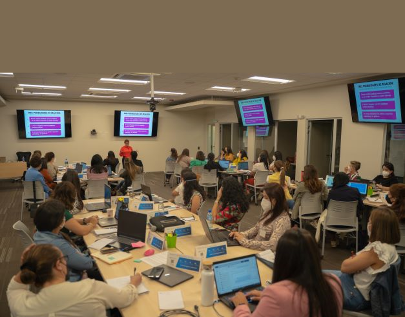 35 empresarias centroamericanas culminaron el Programa Leads Academy For Women