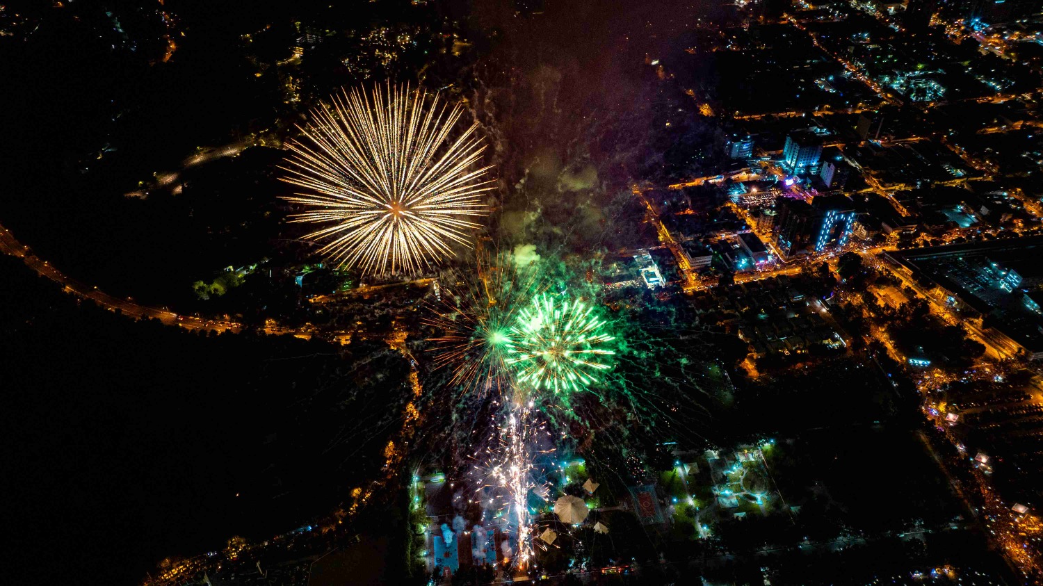 LAS LUCES CAMPERO LLEVARON UN MOMENTO DE FELICIDAD A MÁS DE 60 MIL PERSONAS