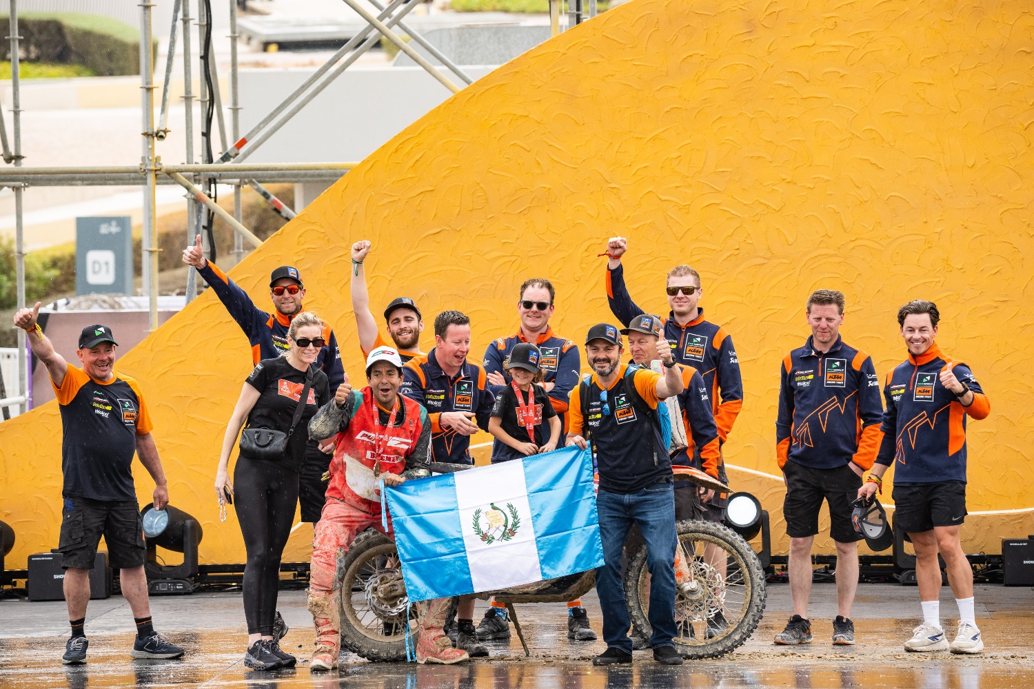¡CONSAGRATORIA ACTUACIÓN DEL PUMA ENERGY RALLY TEAM EN EL DAKAR 2023 DE ARABIA SAUDITA!