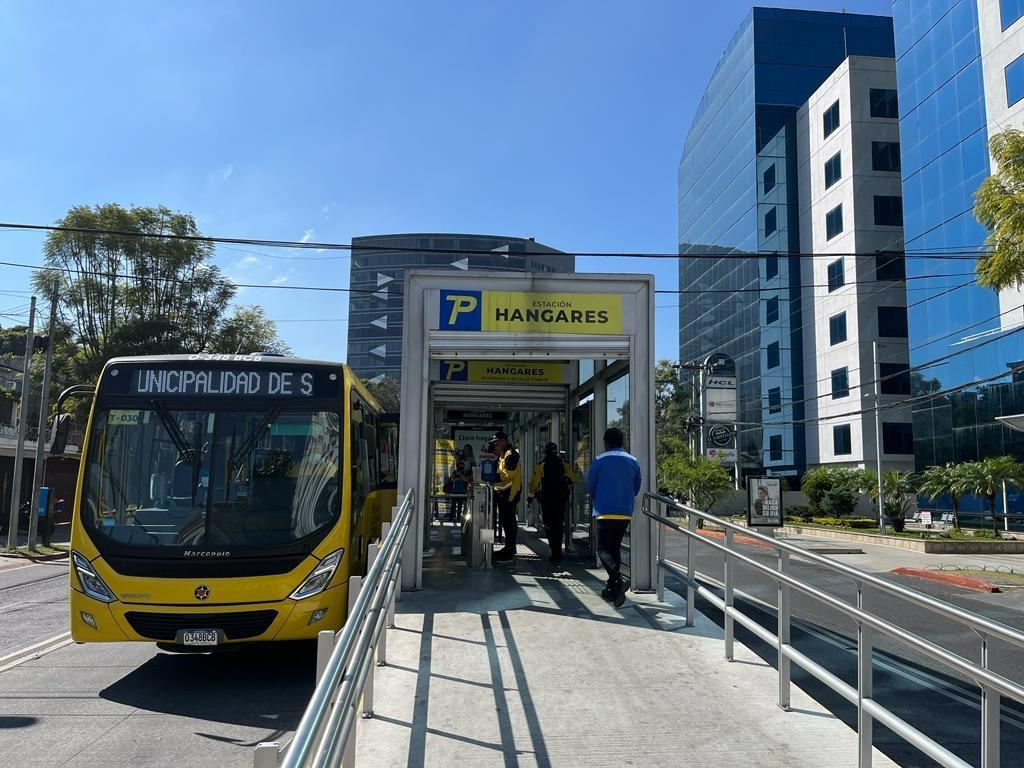 Santa Catarina Pinula implementa la digitalización de pagos en el transporte público junto a Visa