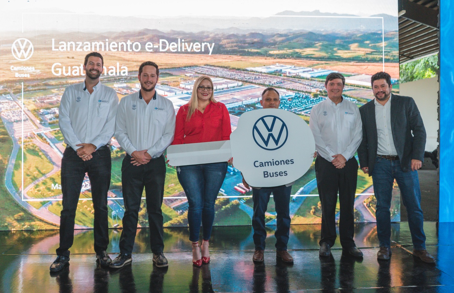 Coca-Cola FEMSA adquiere los primeros camiones electricos