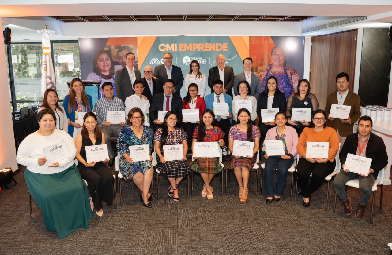 CMI GRADÚA A 22 EMPRENDEDORES