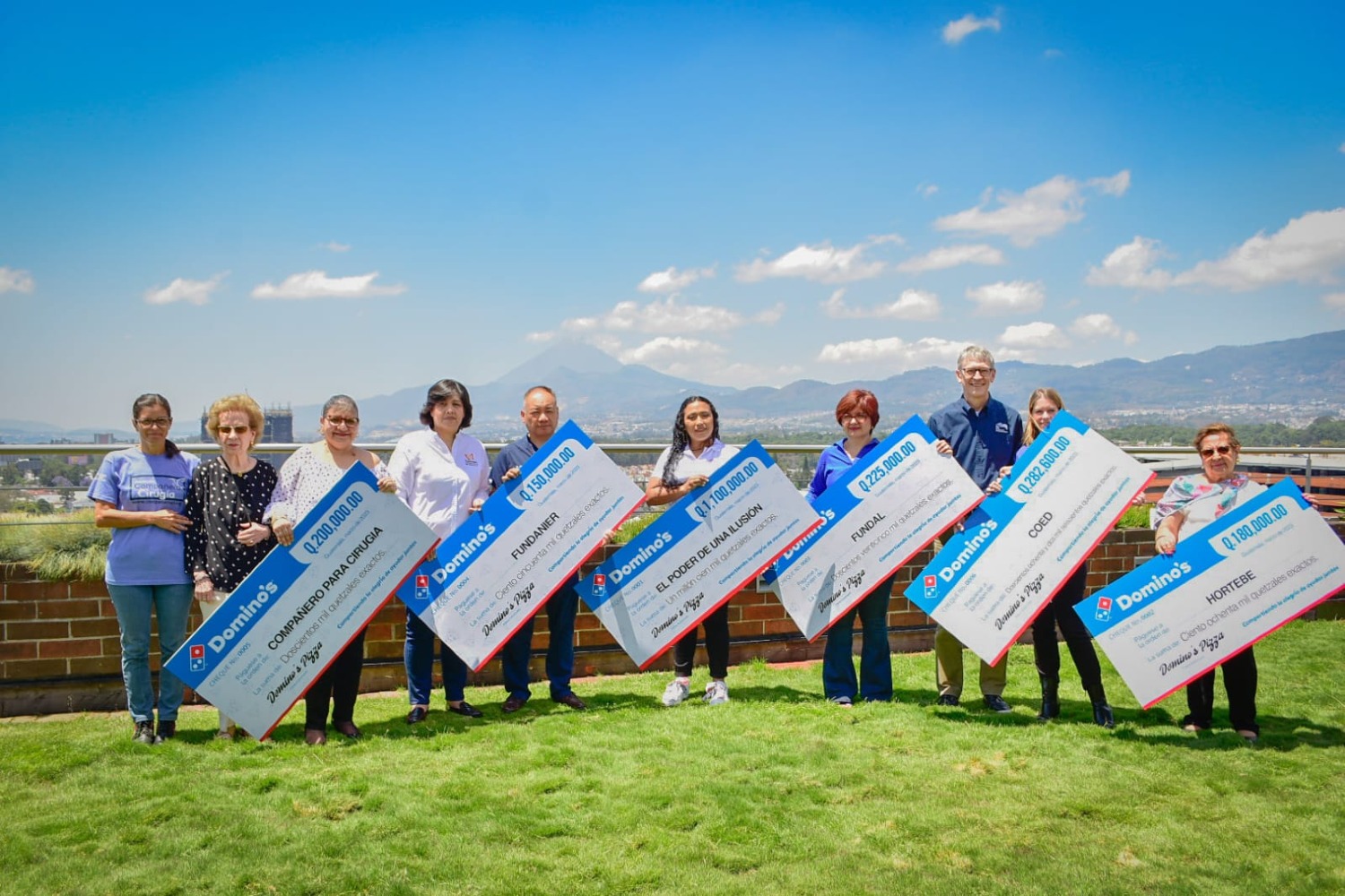 Domino’s  apoyar a fundaciones 
