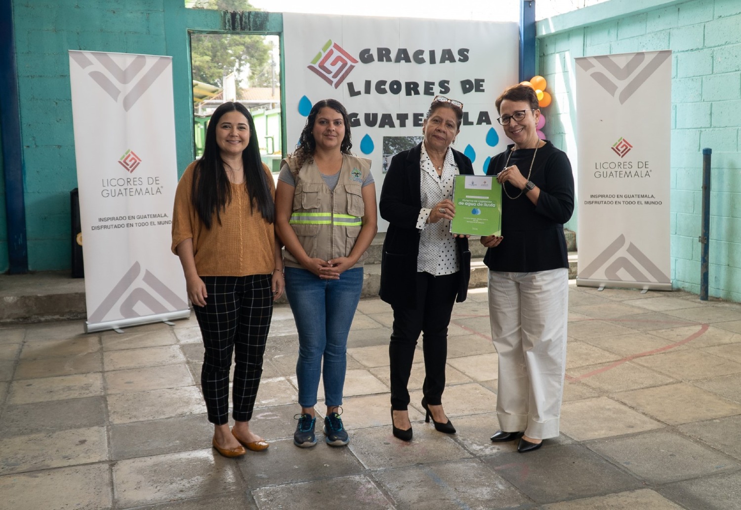 Licores de Guatemala, impacta positivamente en la educación de Mixco