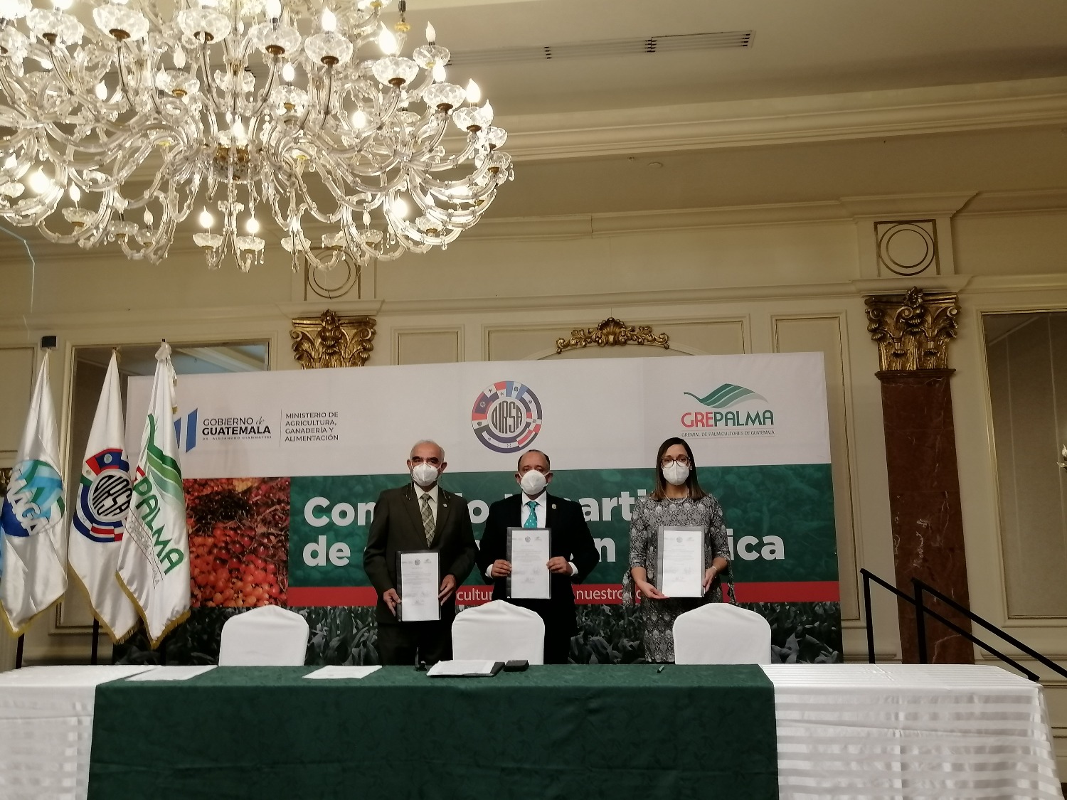 MAGA, OIRSA Y GREPALMA FIRMAN CONVENIO DE COOPERACIÓN 