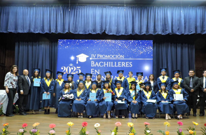 Fundación Miguel Torrebiarte Sohanin celebra graduación