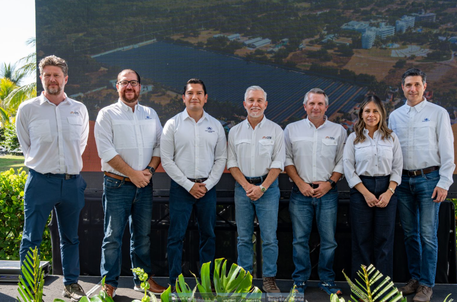 Planta Solar Fénix 2 inicia operaciones en Santa Rosa gracias a alianza estratégica del sector privado