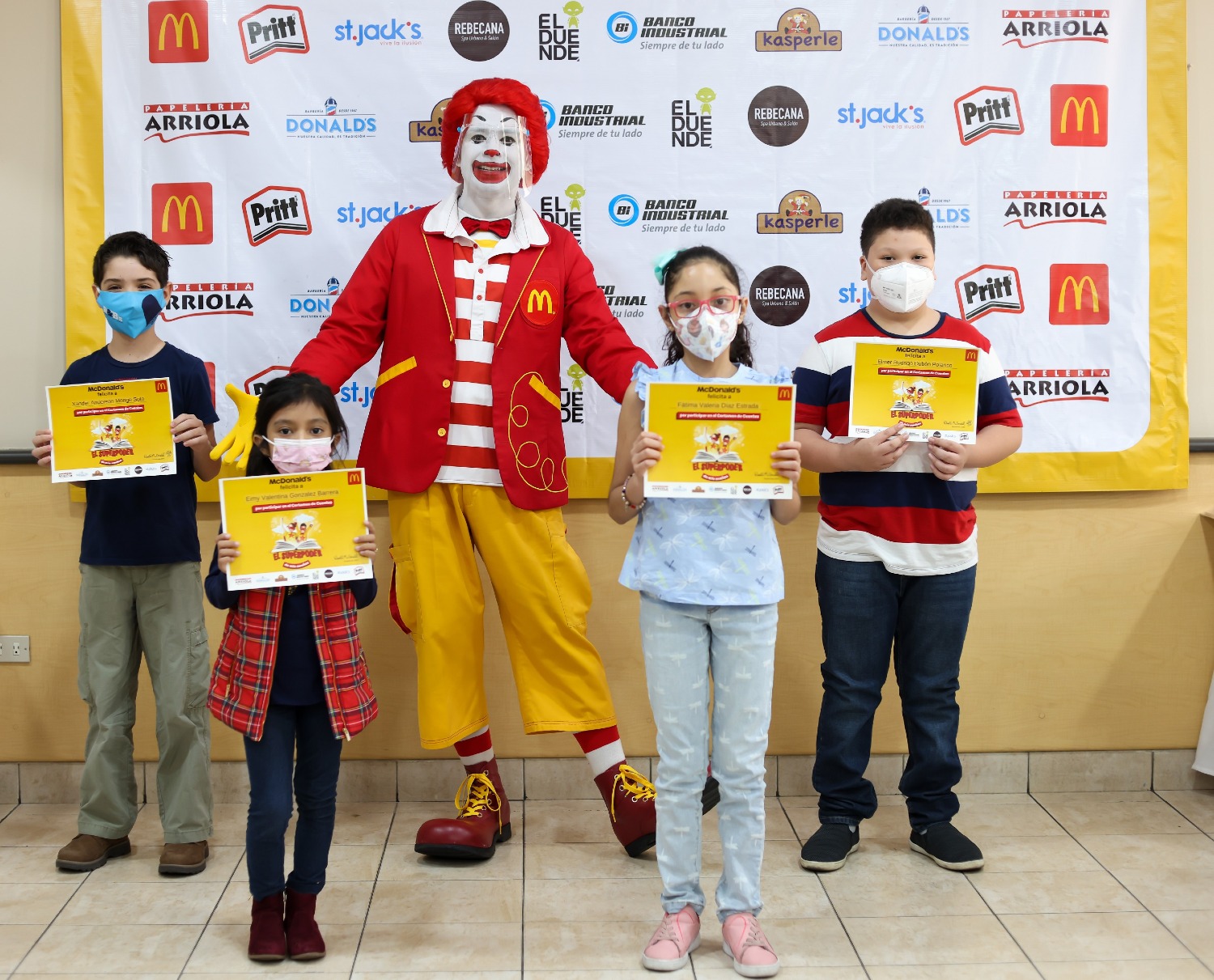 McDonald’s premia a ganadores del Certamen de Cuentos Infantiles “El Súper Poder de mis sueños”