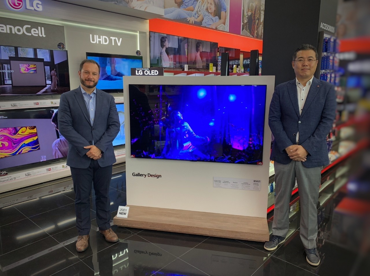 Enciende tu mundo con LG OLED TV LG Electronics trae a Tiendas MAX
