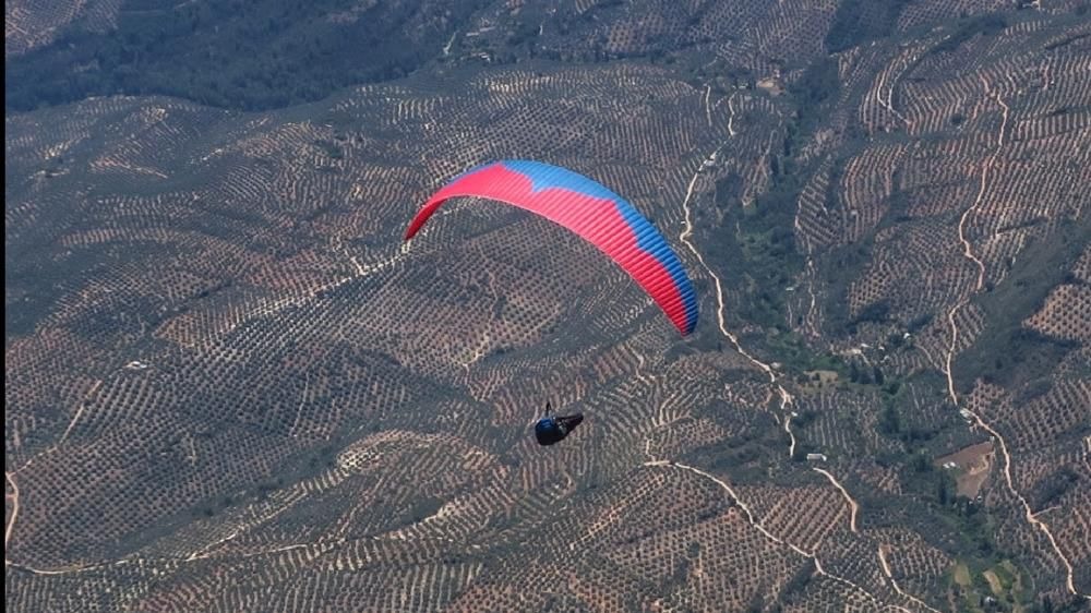 NUEVO RÉCORD NACIONAL DE PARAPENTE  EN LA DISCIPLINA DE CROSS COUNTRY