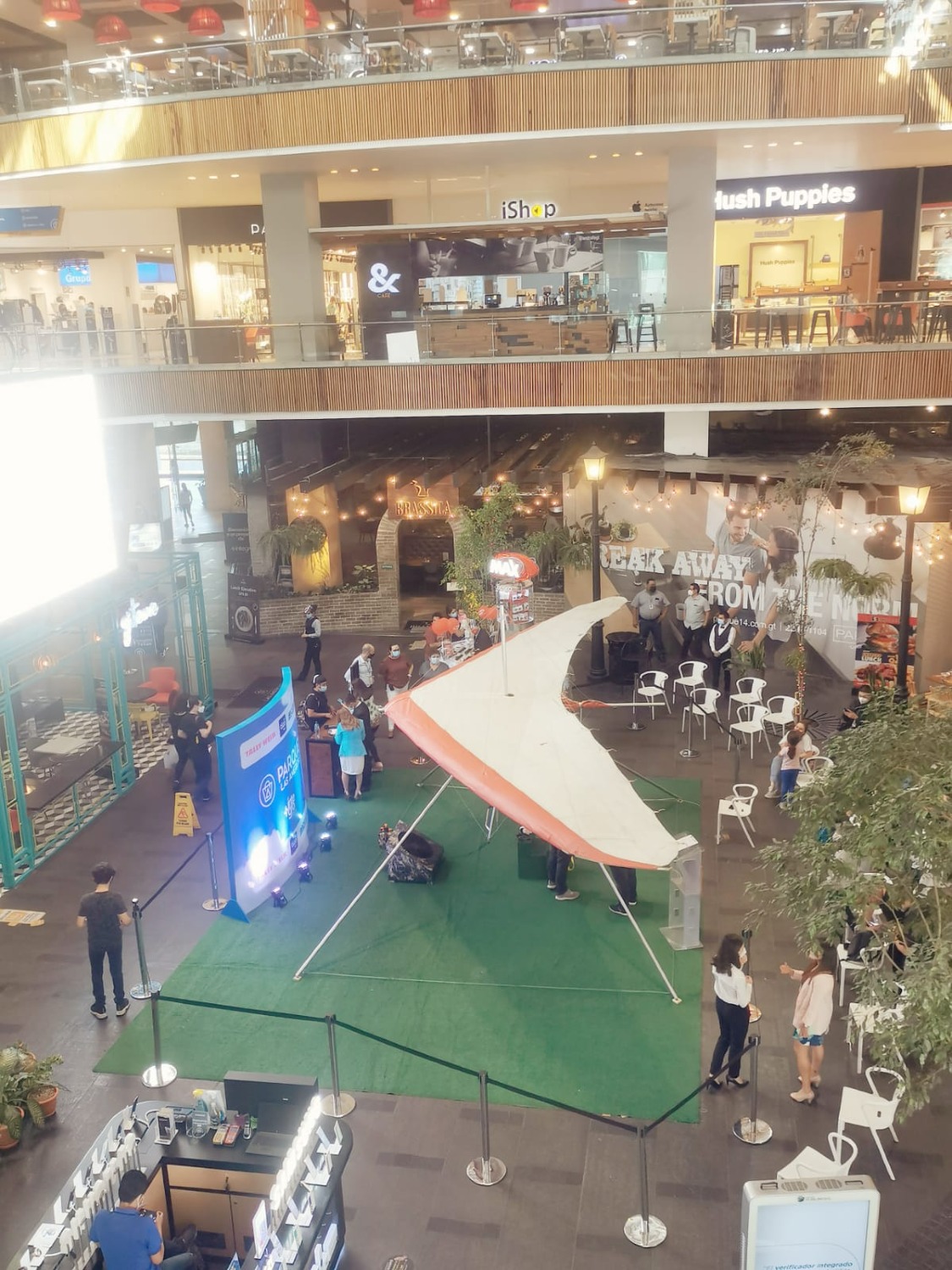 PARQUE LAS AMERICAS PRESENTA UNA EXPERIENCIA ENTRE NUBES CON EL SIMULADOR DE VUELO LIBRE ALA DELTA