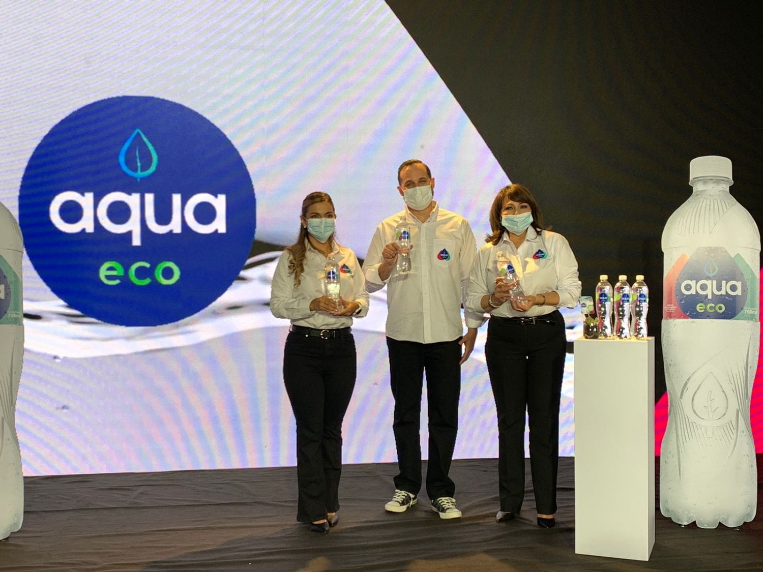 AQUA PRESENTA EN GUATEMALA SU NUEVA IMAGEN 